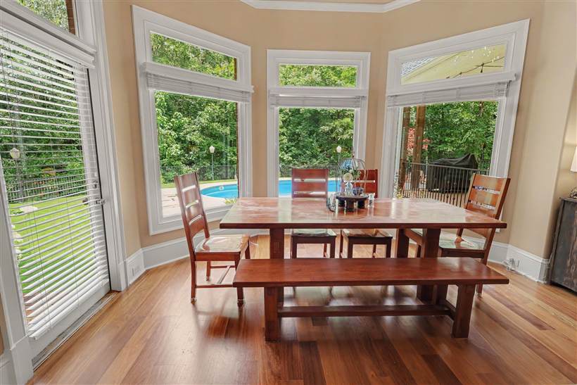 Breakfast nook with pool view